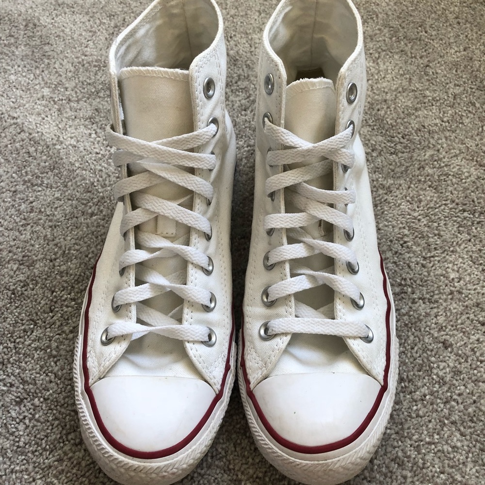 White high top converse women’s 9 NWOT